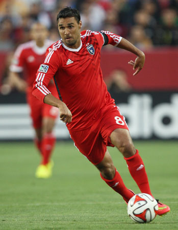 San Jose Earthquakes Open Levi's Stadium with Win