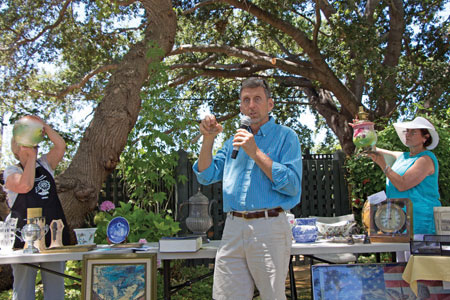 Annual Appraisal Show Astonishes Antique-Lovers