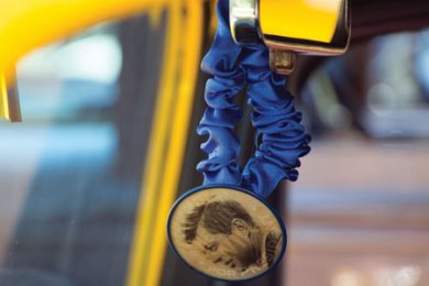 Santa Claran Uses Car to Raise Funds for Cancer