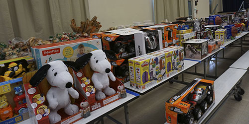 Soroptomist Club's Christmas Store Gives the Gift of Christmas