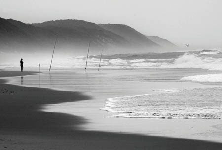 Yao-pi Hsu's Painterly Photographs Make Waves at Triton