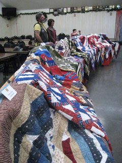 Blue Star Moms Award 28 Quilts of Valor