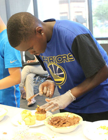 Northside Library Kids Battle It Out in Cupcake Wars