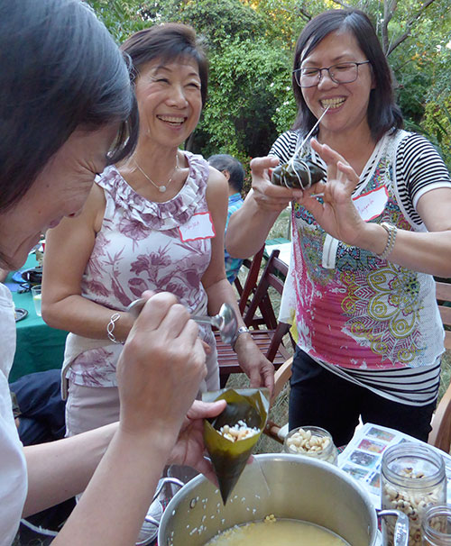 Secrets of Zhongzi Shared at US-China People's Friendship Association Potluck